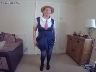 Stap mam vervelend schoolmeisje uniform met kniekousen & suspenders